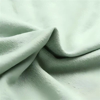 Il tessuto a maglia tinto può essere utilizzato per i peluche?